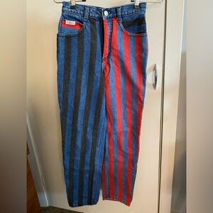 Guess red and black striped blue jeans